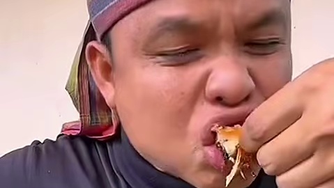 酸辣拌豆角️碳烤大田鼠 #美食 #户外美食 #泰国美食 #内容启发搜索