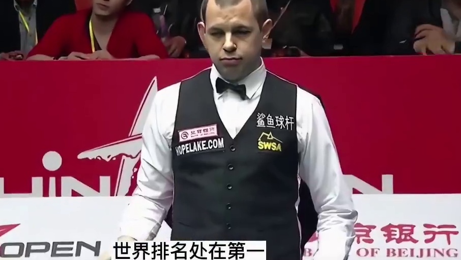 丁俊晖命悬一线力挽狂澜！极限粉校黑全场沸腾，控球大师名不虚传(1)