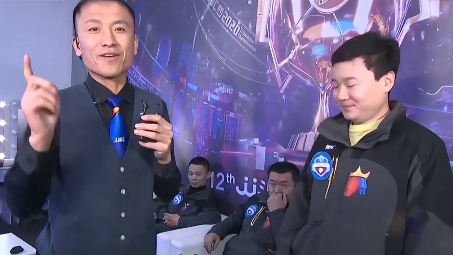 掘开这一次让毅力大师什么把柄？让掘开如此紧张 来自S2赛季，毅力采访最佳捧眼非你莫属.这样说话不挨揍