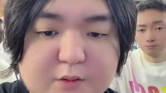 今晚决赛，进来面对我们！ #陈伯全能王