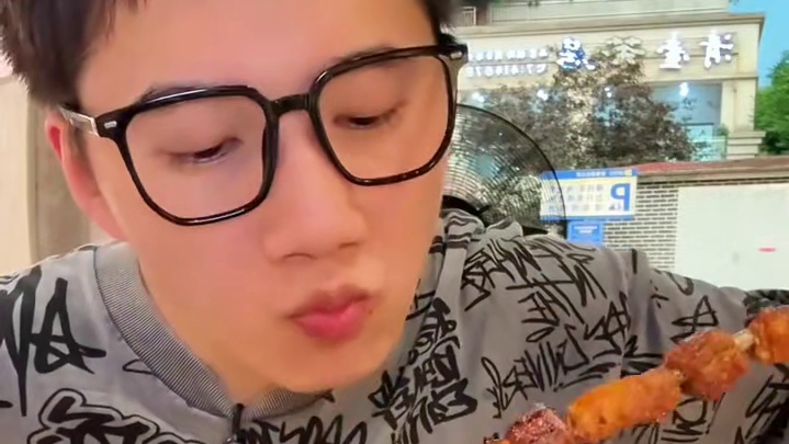 南川新开业围满，这次力度有点大哦 #围满停车场烧烤 #南川美食 #南川 #烧烤美食