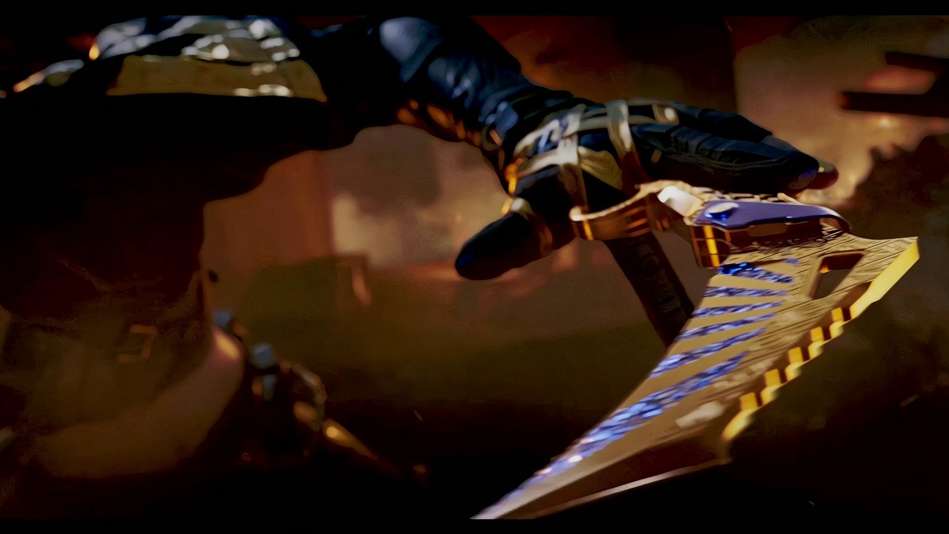 《暗区突围》新近战武器爪刀即将上线，沙漠军需送20连抽！ #暗区突围 #暗区突围s14重返战场 #暗