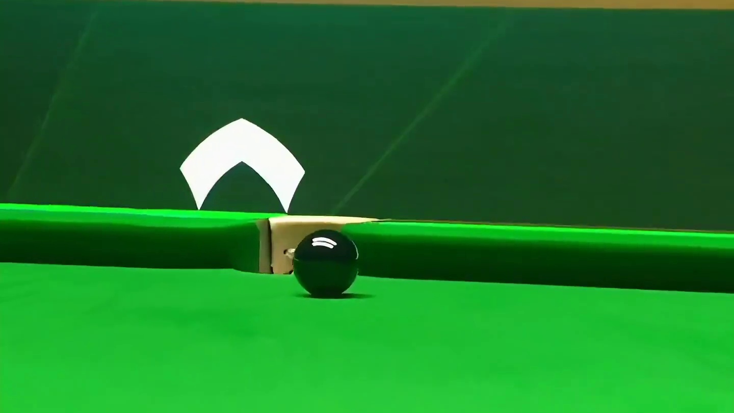 决胜局惊魂反杀！超神倒挂金钩+逆天翻袋惊艳全场！ #斯诺克  #台球 #精彩进球 #这台球一打一个不