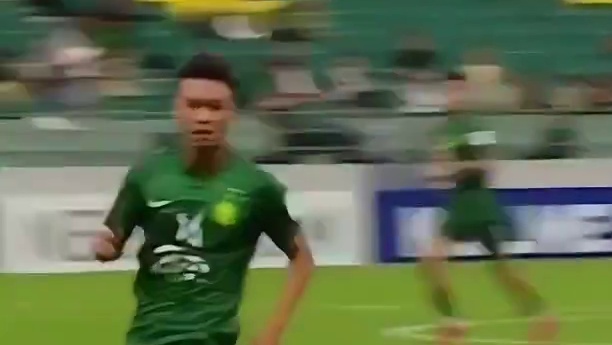 乱作一团！北京国安后防线被越南球队打穿