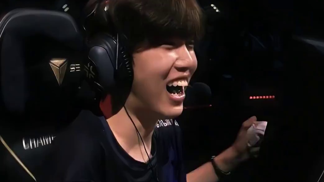 Levius火力全开
26击败豪取MVP
#BLG生死战对阵RRQ  #无畏契约巴黎全球冠军赛