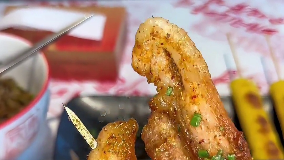 今天冲着他家的五花肉来的