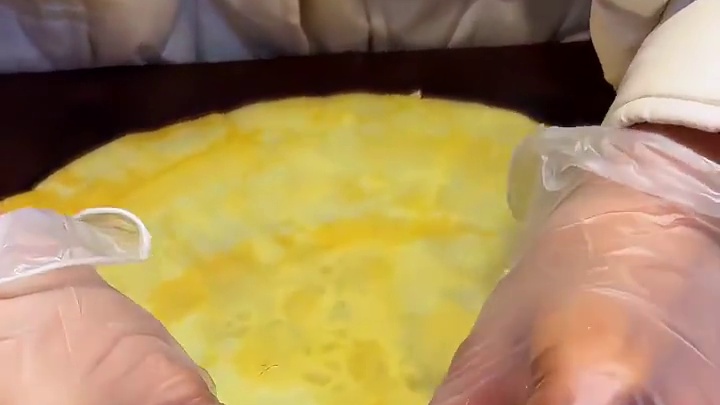 28块钱的火腿芝士可丽饼，小姐姐最后都做笑了哈哈哈哈哈