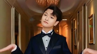 和小金毛一起跳舞