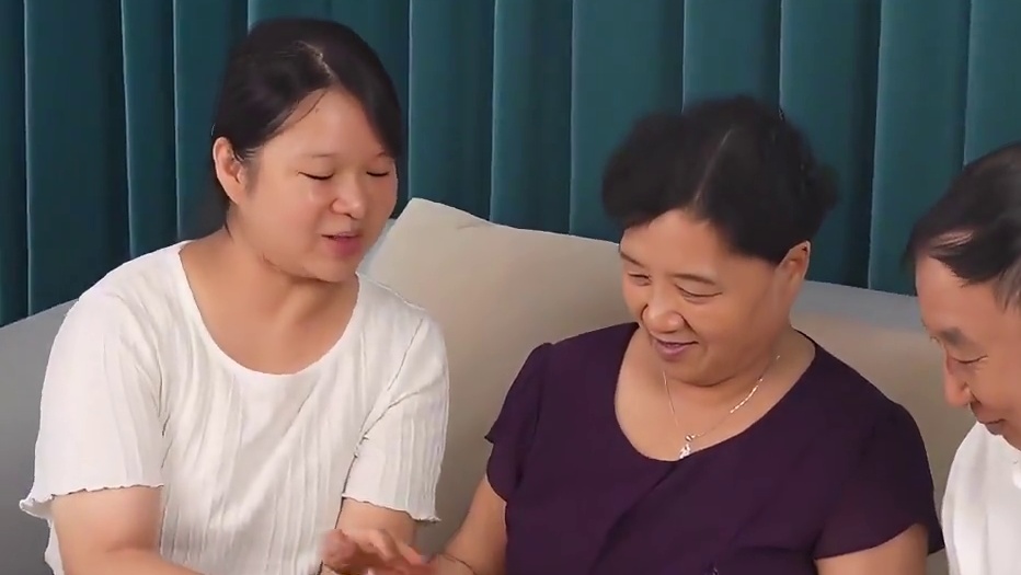 这个中秋，静静带您品榴莲西施家猫山王榴莲冰皮月饼！ 中秋节还不知道准备什么月饼，赶紧看看这款榴莲西施