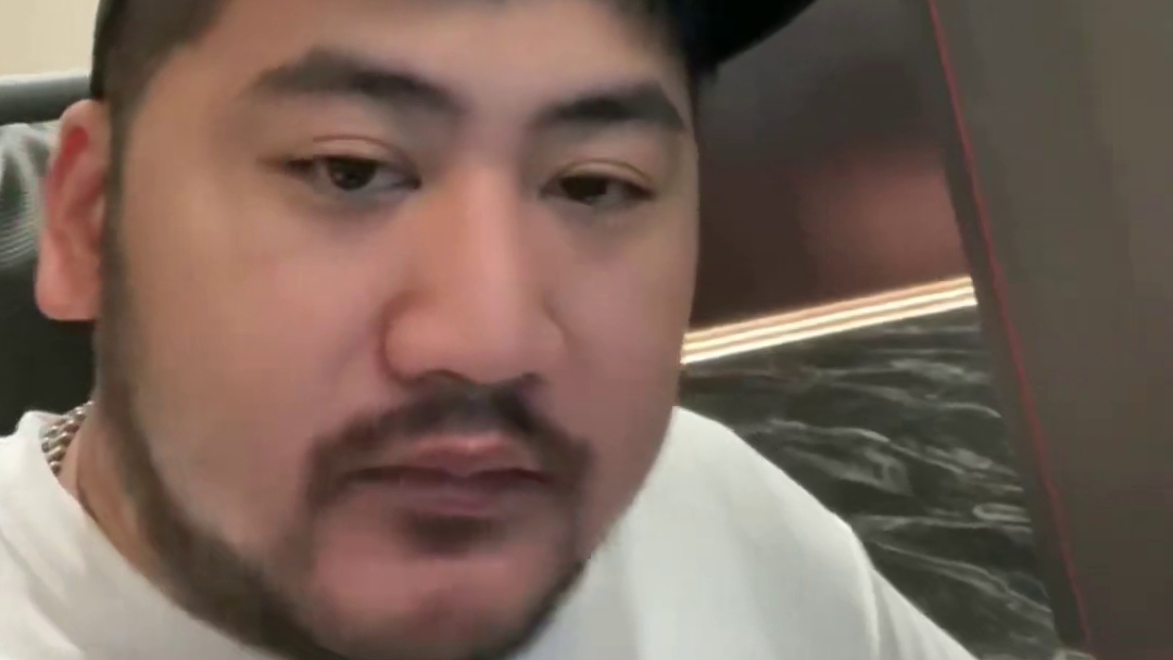 带茄二网吧二连吃豪华大餐！ #csgo茄子 #dank1ng