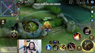 #王者榮耀 #呂德華 #呂德華搞笑視頻 #呂德華名場面   馬桶堵了記得找華！因為華吸必疏?。? style=