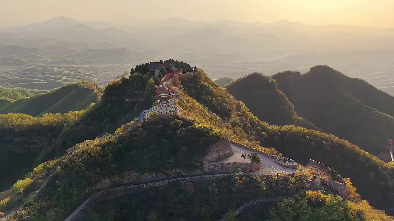 秋分至，昼夜平。望君安康，诸事顺遂！河南九峰山景区提醒你天冷加衣！
#今日秋分 #秋分 #真实生活分