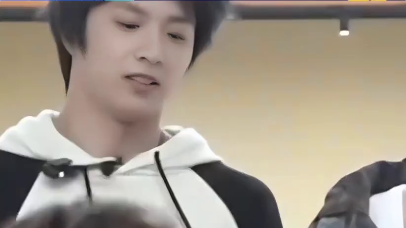 哥俩太有综艺效果了，越努力越心酸