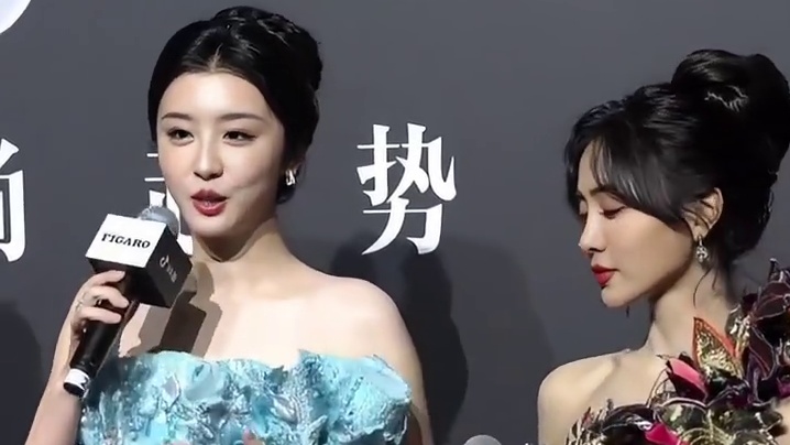 如果是我得憋出内伤吧哈哈