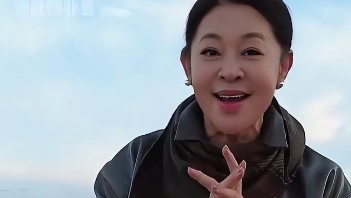 为何蔡磊一年前约见倪萍签订遗体捐赠？看到他被渐冻症折磨，才懂妻子藏在背后的无力
