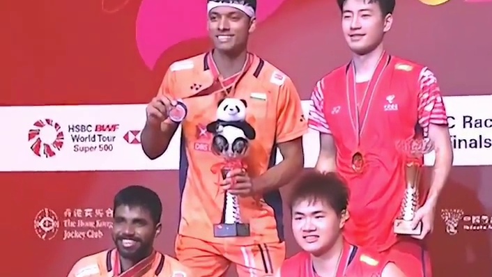 梁王组合惨遭一轮游，自身失误过多是他们输球根本原因。 #羽毛球