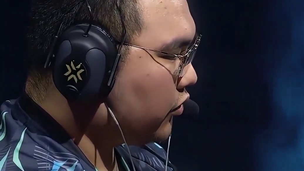 “甩上去就是一颗”
选择你最喜欢的颗秒时刻
#无畏契约巴黎全球冠军赛