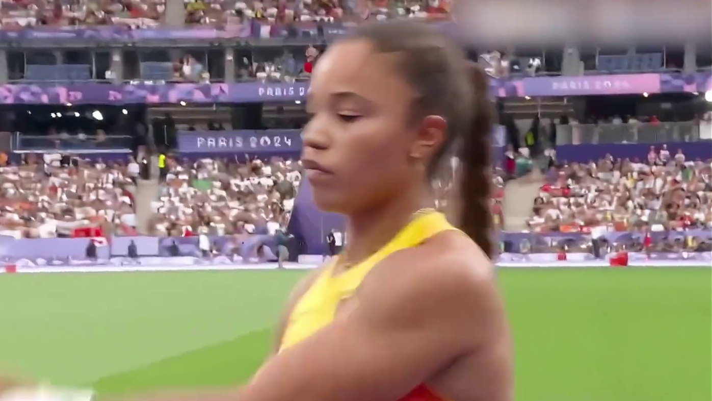 面对德国队的全场最高分，中国选手宋佳媛丝毫不慌，完美一投为中国田径队斩获一枚宝贵的奖牌！