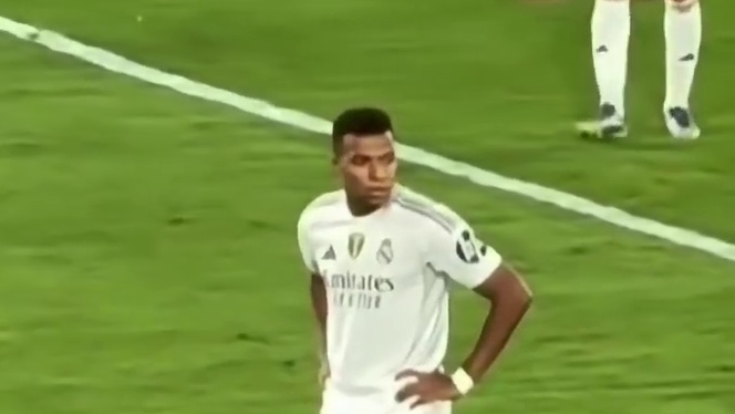 姆巴佩不需要什么证明自己超跑了，两次世界杯已经够了