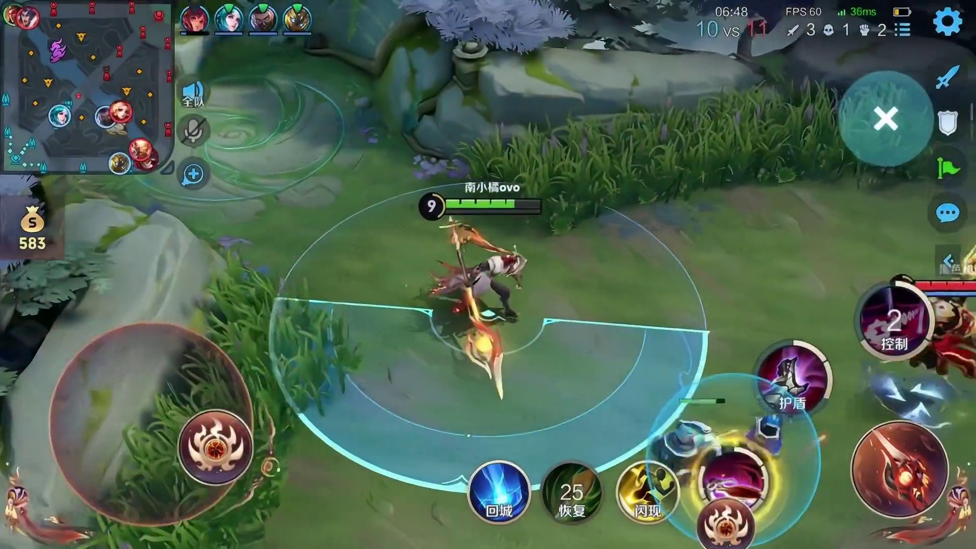 雅典娜复活后继续作战，用身体阻挡兵线