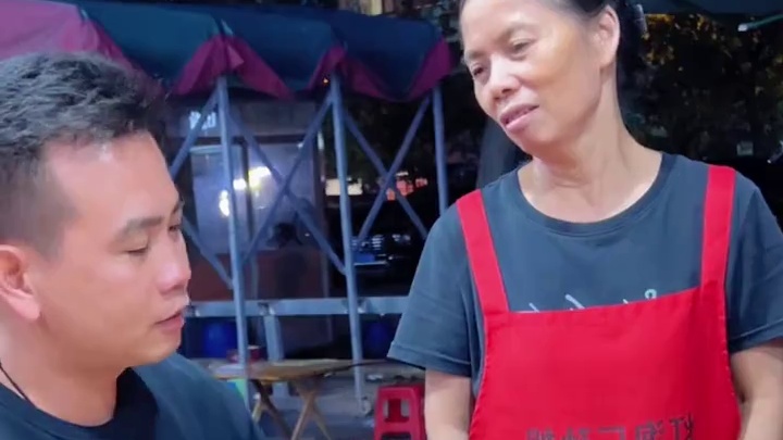 你信不信我一口吃完这个碗螺蛳粉？#螺蛳粉