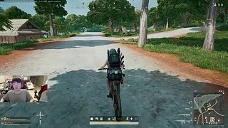 姿態(tài)終于在PUBG里騎上了心心念念的自行車，直接復(fù)刻起騎自行車摔斷腿的場景#zz1tai姿態(tài) #青年