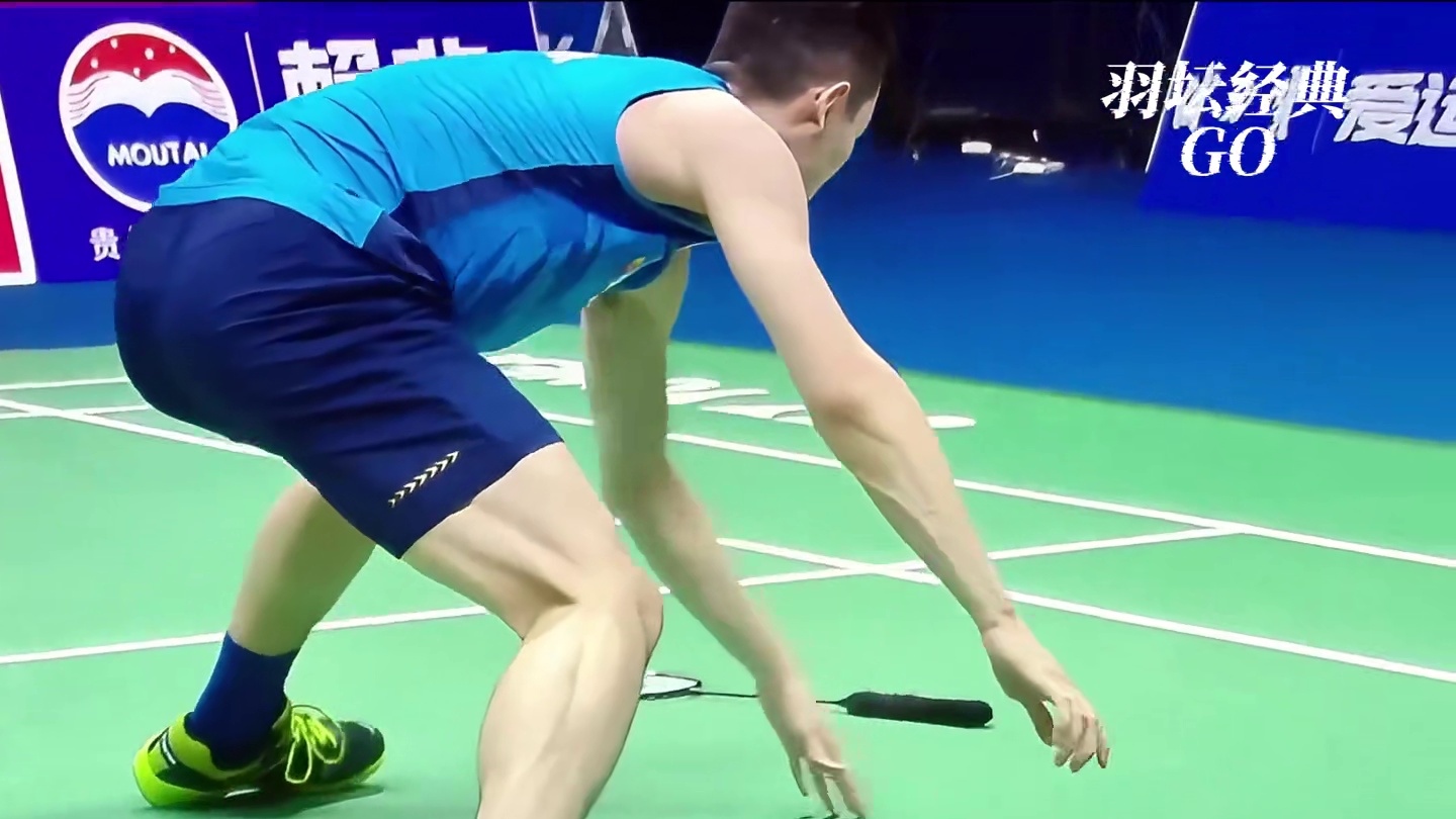本以为鸡哥只会章鱼杀，没想到还能给出如此细腻的手法， #羽毛球 #林丹 #李梓嘉 #桃田贤斗