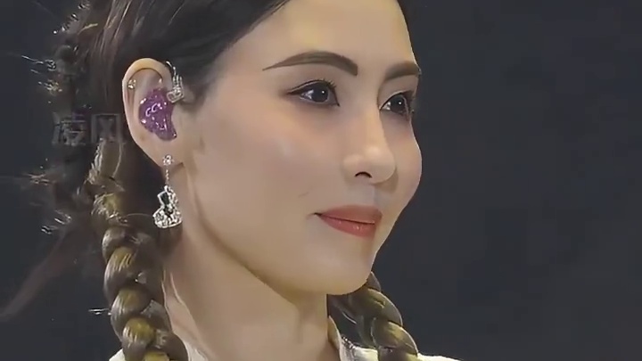 明明夺回儿子抚养权，为何张柏芝又亲手把儿子“推”向前夫？原来最高级的母爱从来不是占有 #张柏芝  #