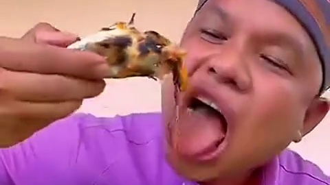 酸辣️木瓜丝碳烤大河鱼 #美食 #户外美食 #泰国美食 #内容启发搜索