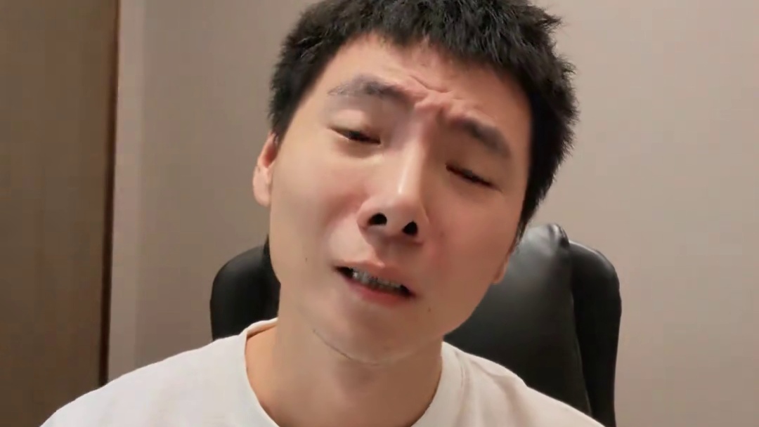 小俊哥;军哥,你让我的脸很痛！ #游戏 #小米 #回合制 #怀旧游戏 #梦幻西游