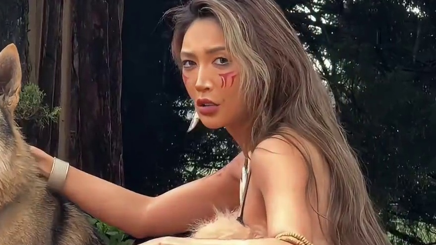 丽江马术写真掌握了变狼女的技巧抹黑！ 大胆挑战一次不一样的肤色！！