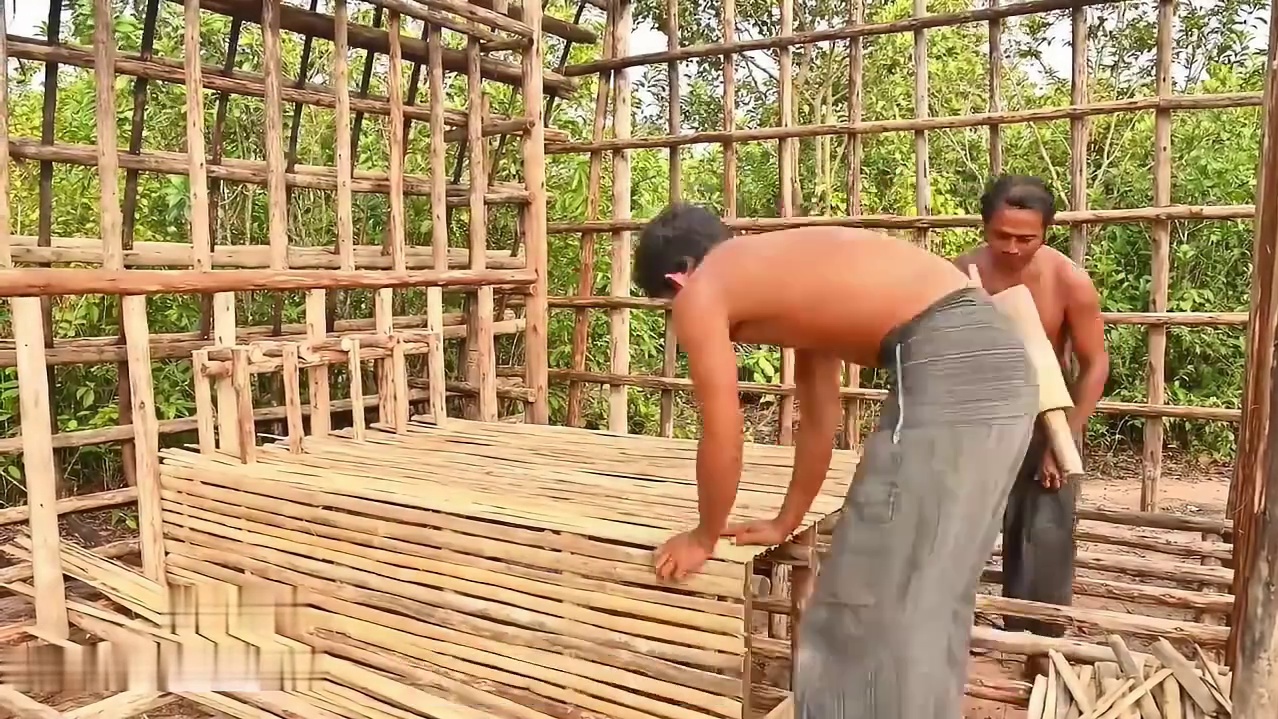 第1集：铲子兄弟烧脑操作，这别墅你可没见过