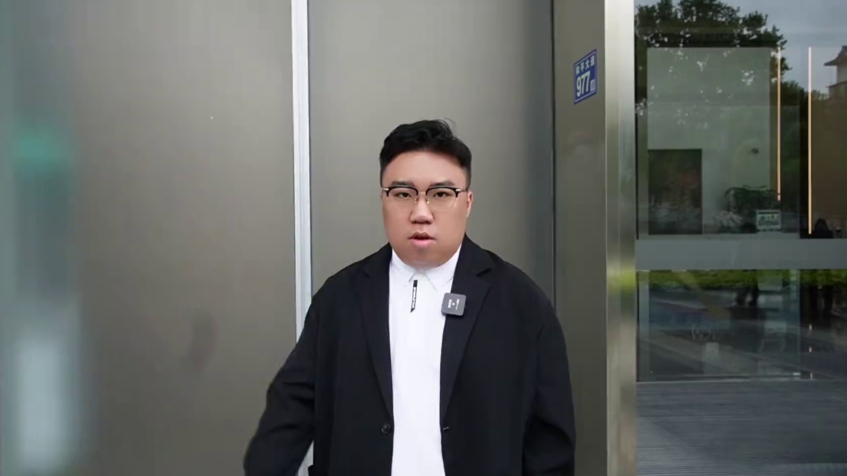 百万粉丝博主梭哈创业3年后，竟沦为如此下场 创业的路很难也很开心！能把自己热爱发展成愿意奋斗一辈子的