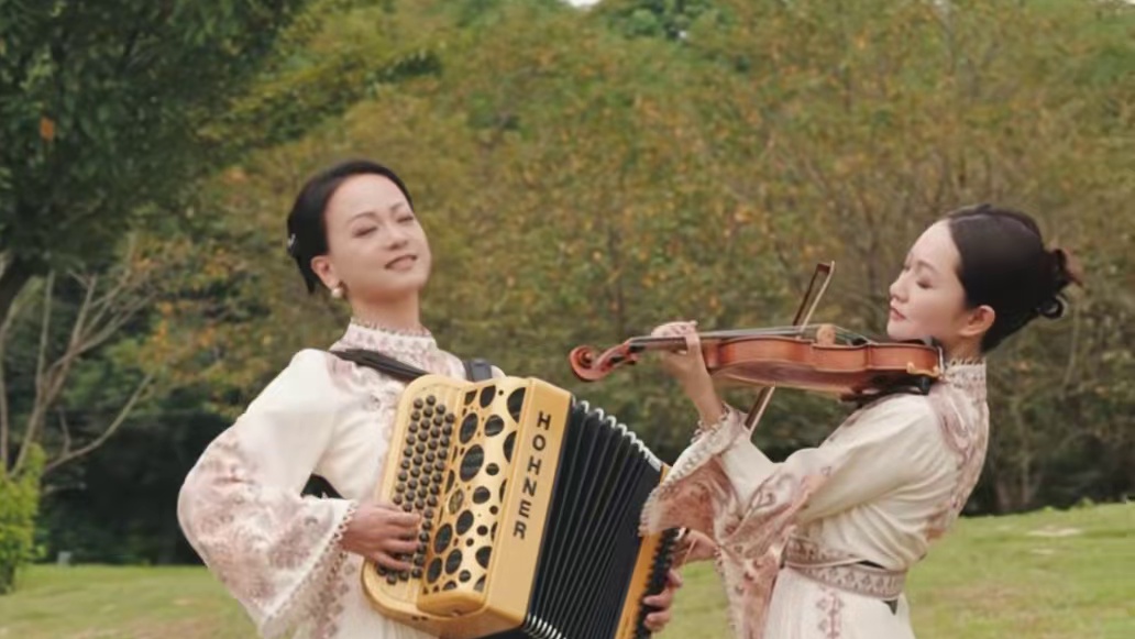 风里有了秋天的味道，吹来了关于你的回忆