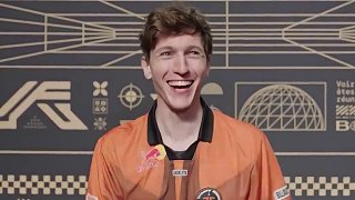 練習(xí)生 vs 優(yōu)等生
選手舞蹈挑戰(zhàn)
#無畏契約巴黎全球冠軍賽