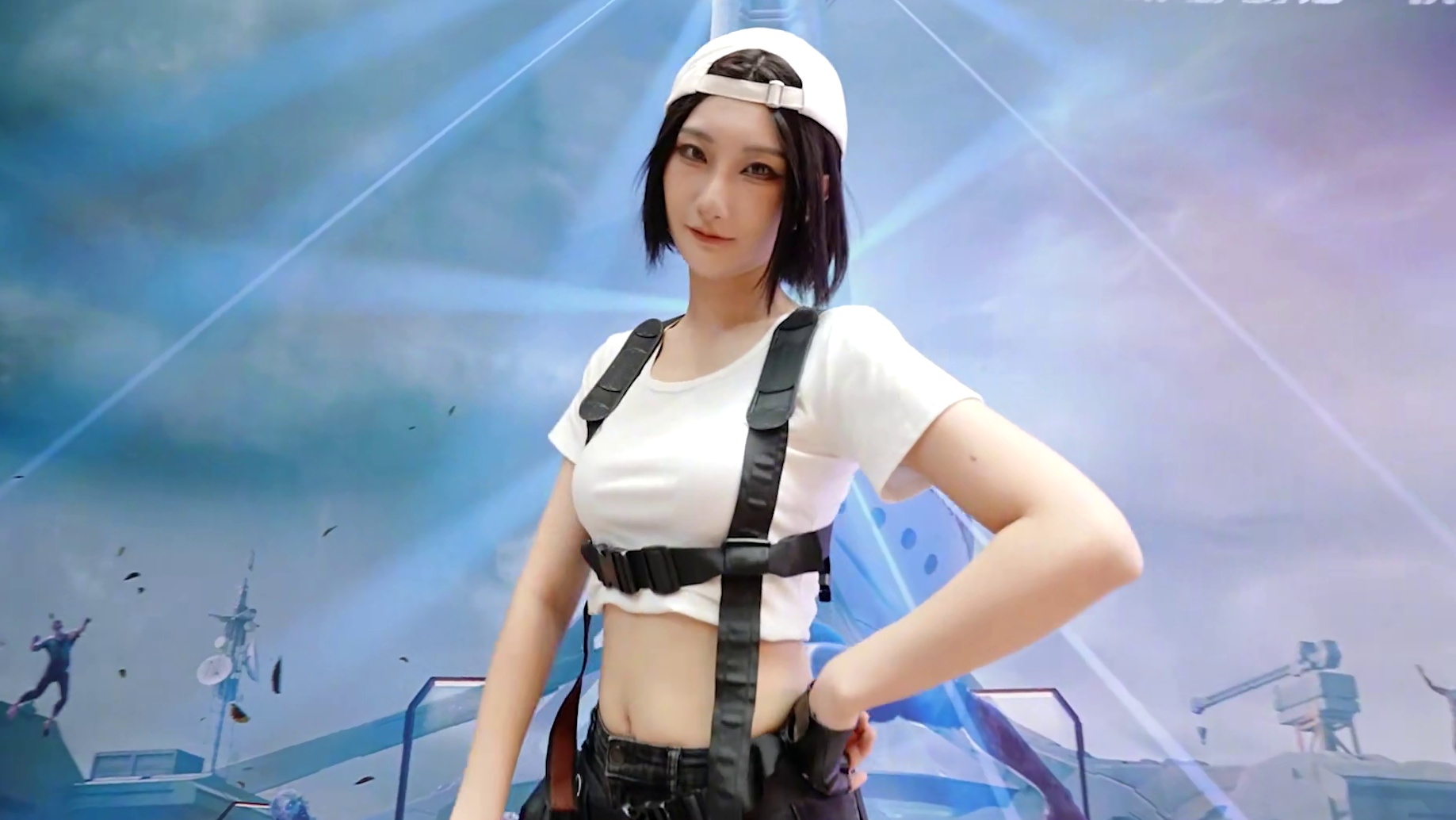 【明日之后 × 东方明珠 联动快闪活动首日精彩回顾】
废土世界空降魔都地标！9月27日，明日之后x东