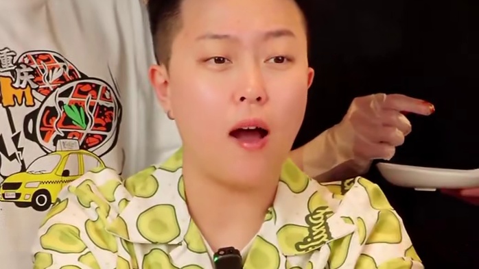 个大肉厚，一口下去超满足的佤味鸡爪！#佤味鸡爪#追剧小零食#好吃到停不下来#香香辣辣#鸡哥了不得