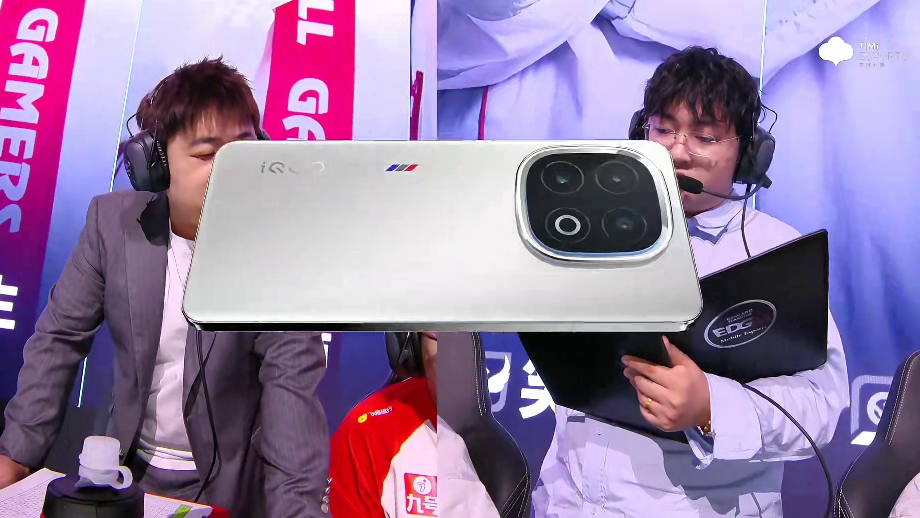 AG vs EDG.M第一局BP