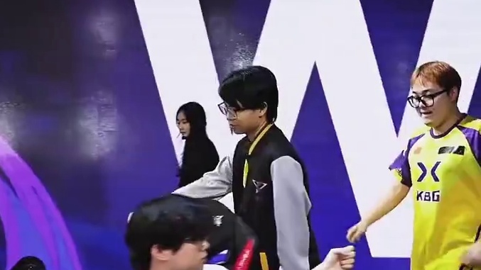 深渊成就新王，谁能成为最终优胜者！#决胜巅峰全球电竞 #决胜巅峰 #决胜巅峰中国大师赛