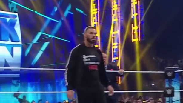 布洛克怒砸罗曼百万座驾，罗曼隔空嘲讽惹怒布洛克后自己却被吓跑 #布洛克莱斯纳 #罗曼雷恩斯 #wwe