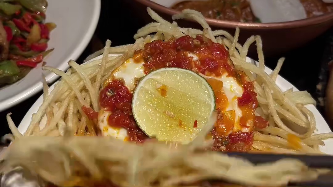 排队10086次也要吃的云贵bistro漂亮饭！ 铜锅油焖鸡好下饭