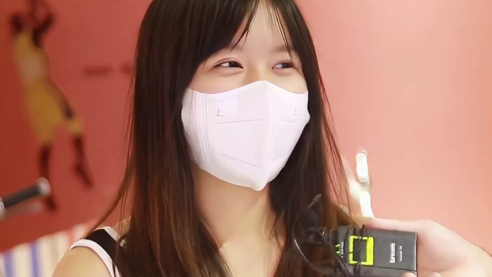 你们会跟一起打篮球的女孩谈恋爱吗_