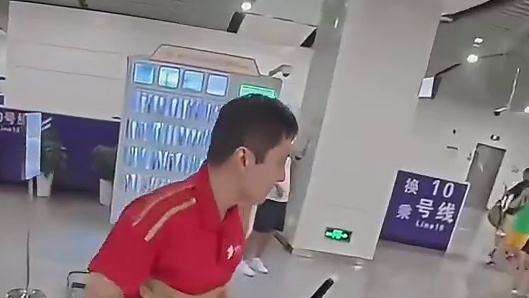 您的骑手正在合奏圣诞快乐劳伦斯先生