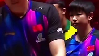 莎頭組合3-1擊敗對手，晉級混雙8強(qiáng)，邱貽可鼓掌！