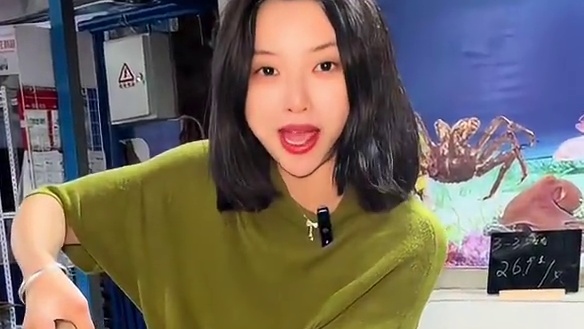 中秋国庆团圆餐怎么少得了这份鲜活美味大闸蟹，现在99️22只大闸蟹，喜欢吃大闸蟹的赶紧冲，就是这家虾