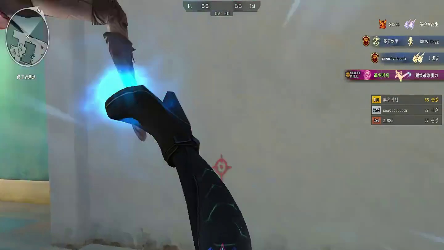 真正笑点低的姑娘，就是你冲着她笑几秒，她就会起先冲你傻笑