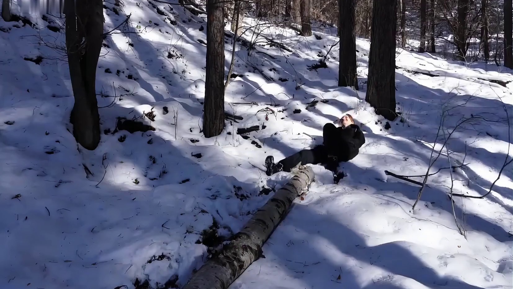 谁能拒绝在睡前刷上一集解压荒野建造(1)