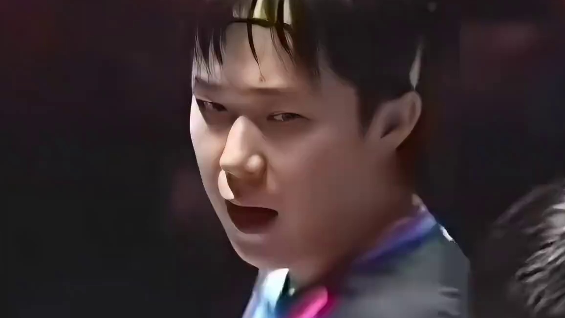 大头给莎宝一个白眼，还指挥莎宝先说，但究其原因还是挺暖心的。#孙颖莎