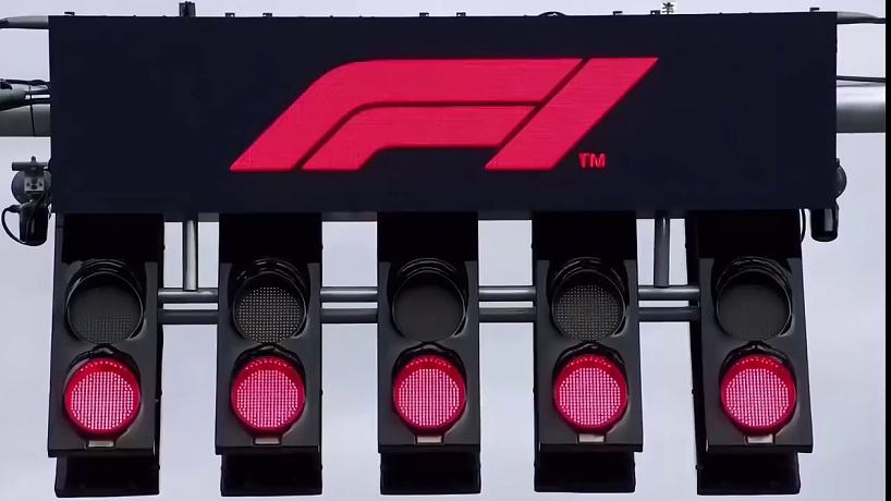 F1新加坡大獎賽比賽時間表
10月3日17:30一練 21:00二練
10月4日17:30三練21: