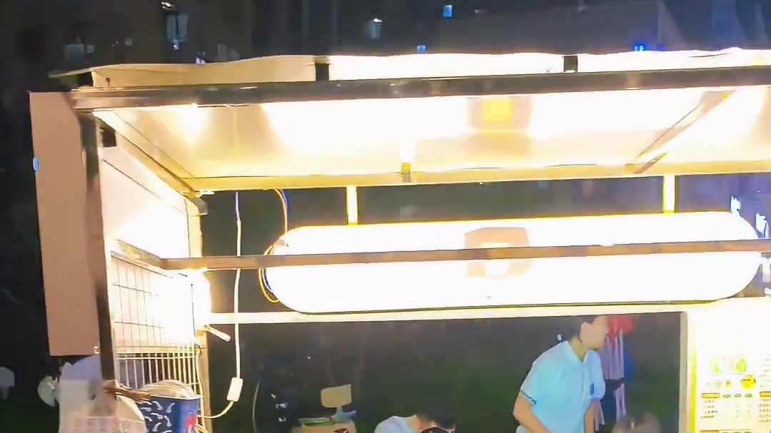 泰州西谢夜市，一座无中生有出的美食基地，让孤独的灵魂有了归宿